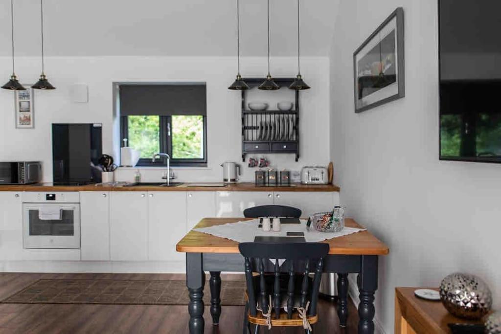 Open Plan Stylish In Rural Kent Apartment Ashford (Kent)